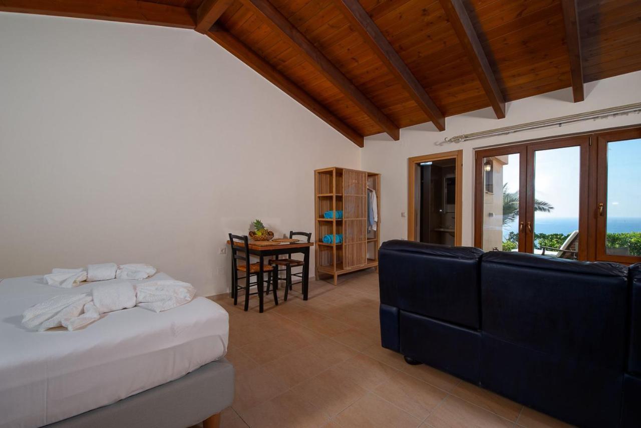 Vitamin Sea Luxury Villas Agia Pelagia  Buitenkant foto