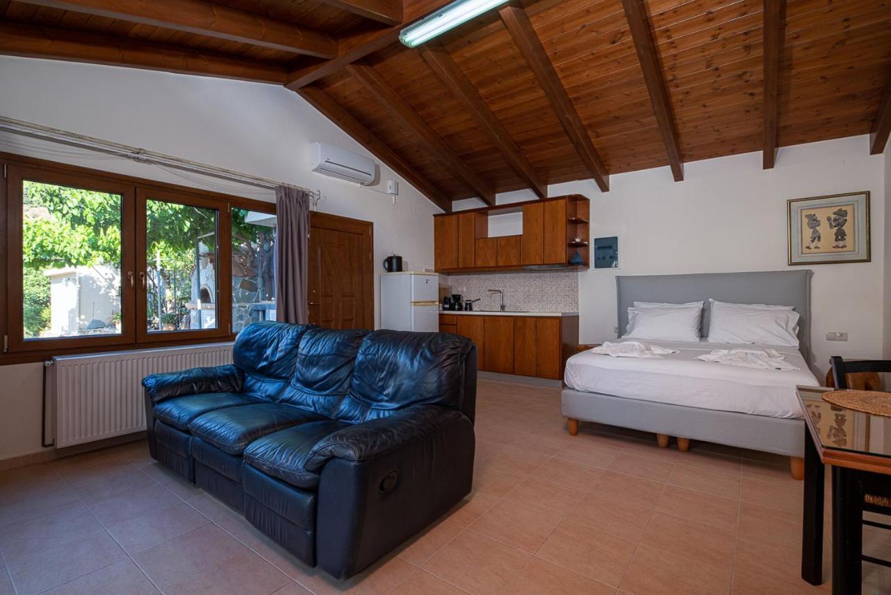 Vitamin Sea Luxury Villas Agia Pelagia  Buitenkant foto